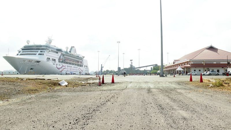 Luxury ship MV Empress in Kochi awakens domestic tour with 1200 passengers