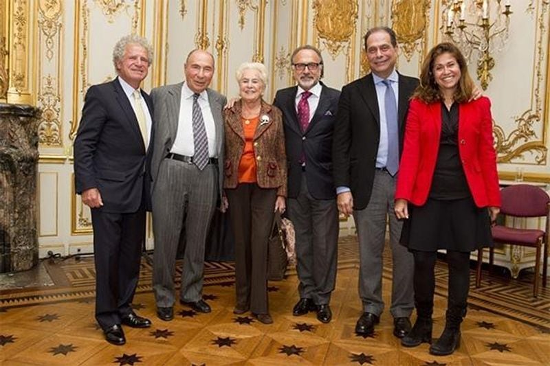 worlds 25 richest families are worth $1.7 trillion, a 22% increase from a year ago. Growing Dynasties