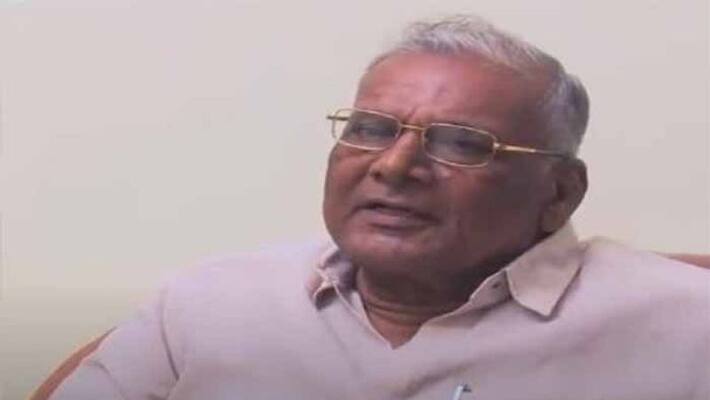former minister Murugudu Hanumantha rao resigns to TDP former minister Murugudu Hanumantha rao resigns to TDP
