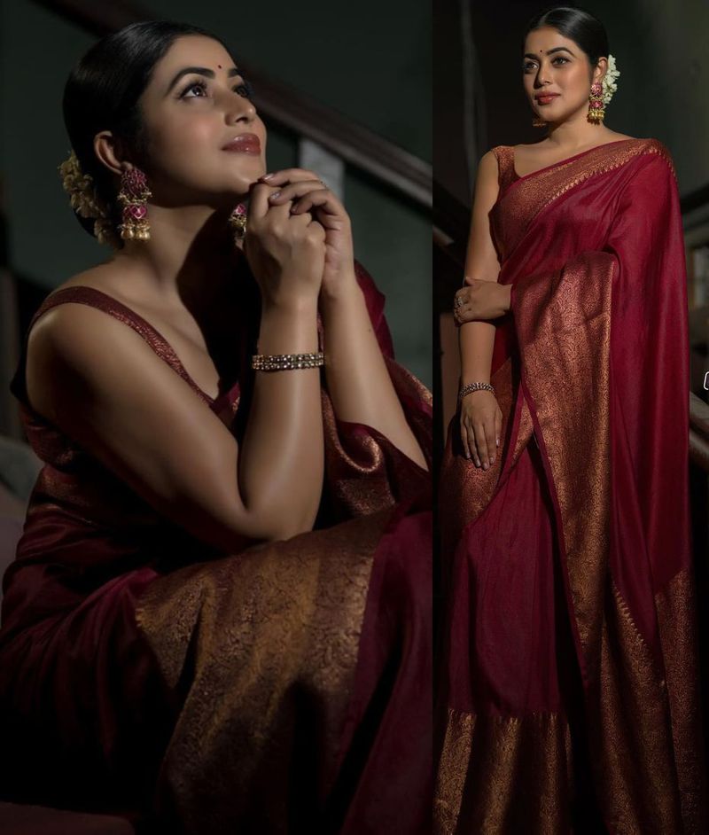 dhee fame heroin poorna turned traditional but her hotness never missed