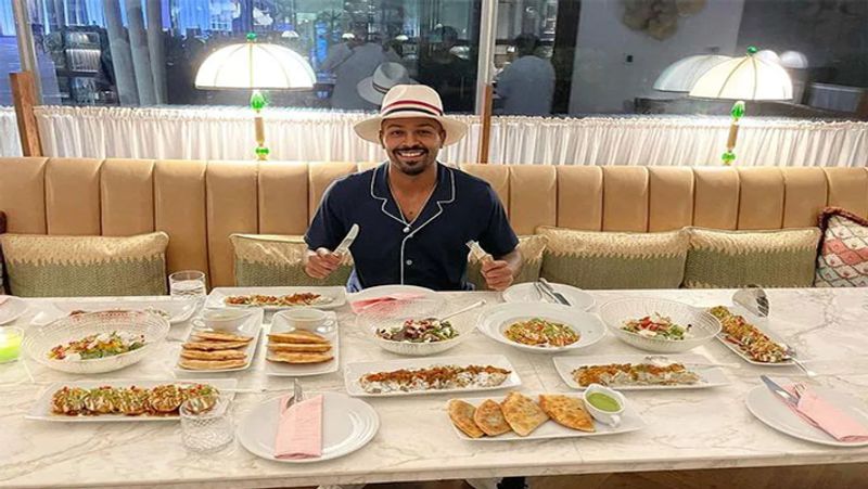 IPL 2021: Top 10 cricketers of league and their Favorite Food