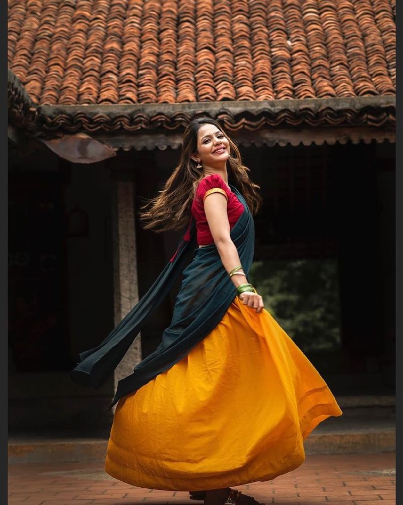 biggboss fame Aishwarya Dutta traditional half saree photos