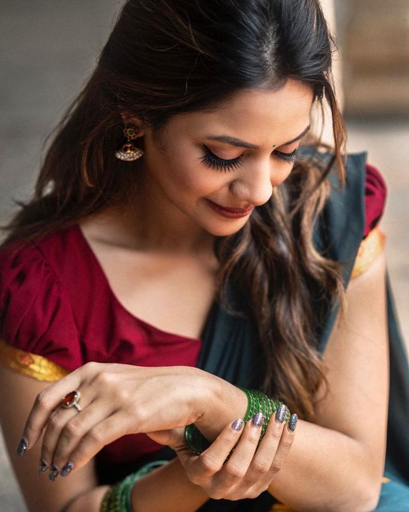 biggboss fame Aishwarya Dutta traditional half saree photos