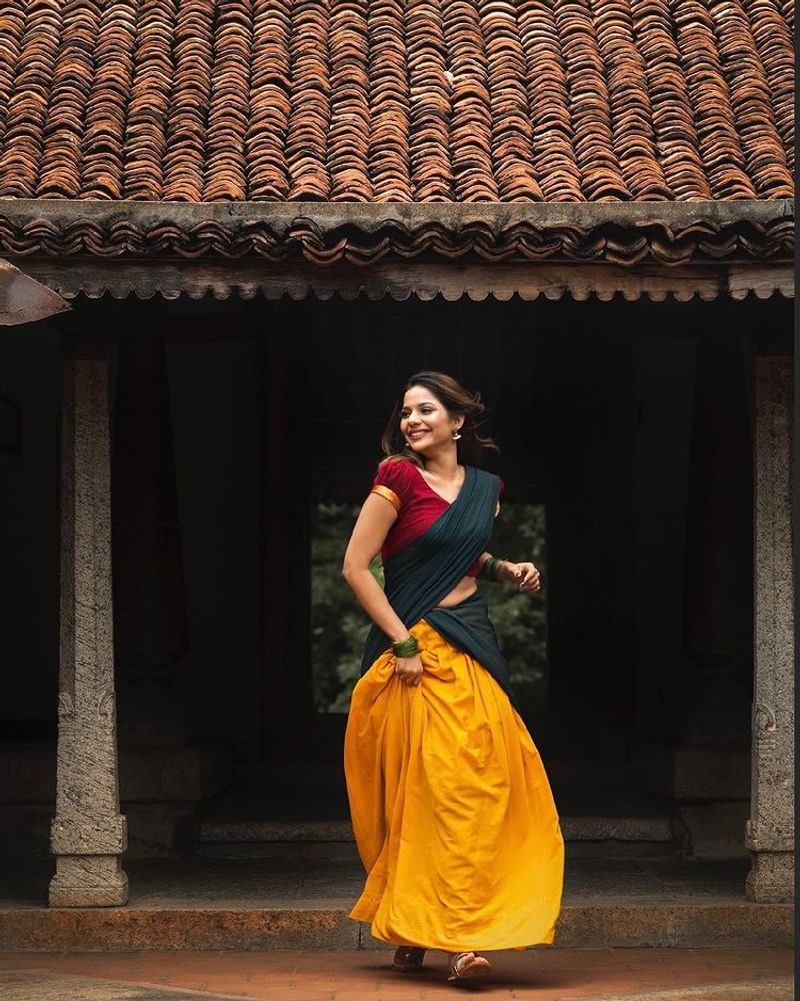 biggboss fame Aishwarya Dutta traditional half saree photos