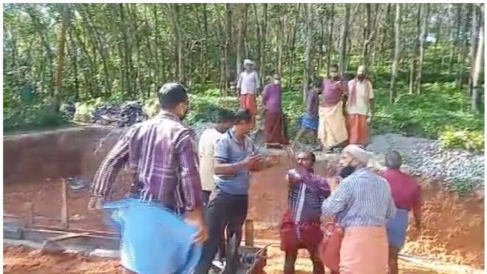 union workers attacked building contractor for nokkukooli union workers attacked building contractor for nokkukooli
