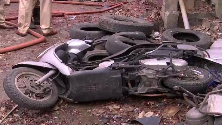 Karnataka explosion in a transport company godown in Bengaluru, Know the casualty and all about it Karnataka explosion in a transport company godown in Bengaluru, Know the casualty and all about it