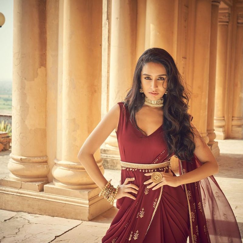 shraddha kapoor cleavage show redefine ethnic fashion with red dress