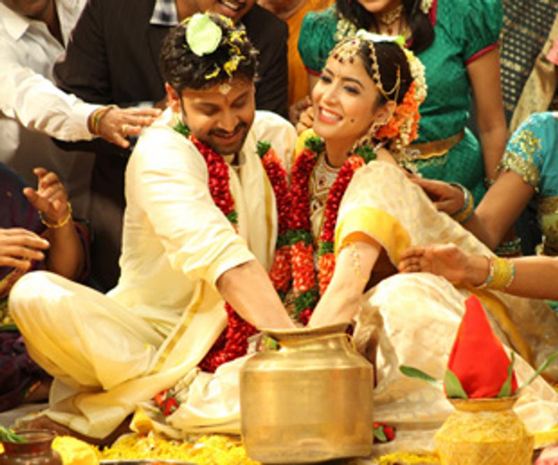 nagarjuna sumanth supriya akhil now naga chaitanya akkineni family faced divorce issue
