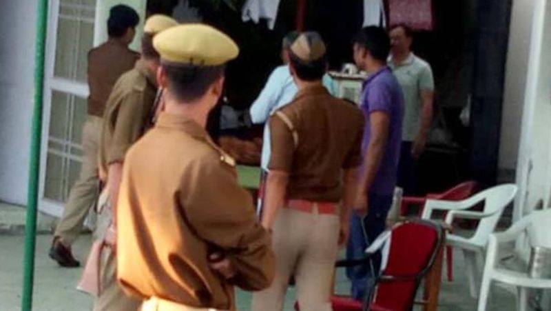 madhya pradesh emotional story farmer with daughter committed suicide in shajapur