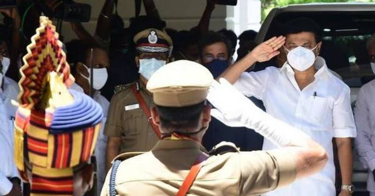 சுதந்திர தின விழா..! 15 காவல்துறையினருக்கு முதலமைச்சர் காவல் பதக்கம்- தமிழக அரசு அறிவிப்பு