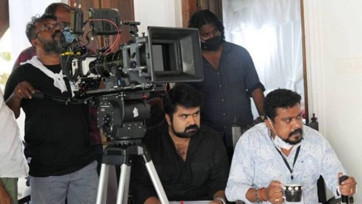 Anoop Menon share his varal film photo Anoop Menon share his varal film photo