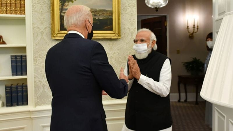 PM modi and joe biden at the white house analysis of body language during the meeting