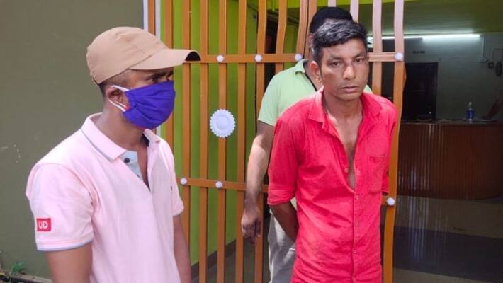 Two persons have been arrested for robbing a jewelery shop Two persons have been arrested for robbing a jewelery shop