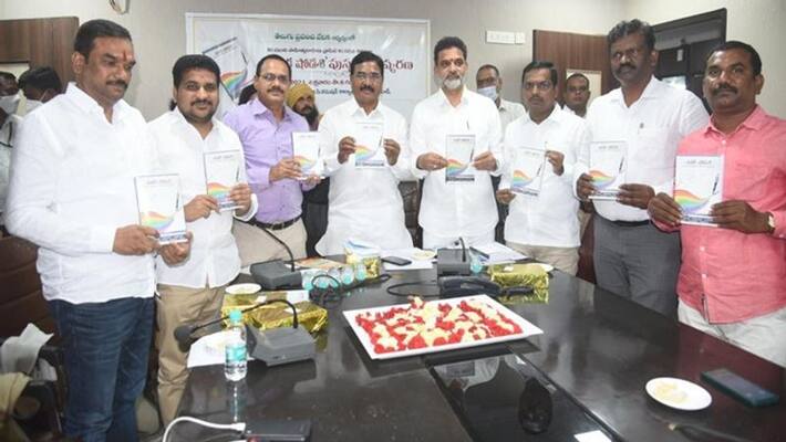 Telangana minister Niranjan Reddy releases sataka sodasi book Telangana minister Niranjan Reddy releases sataka sodasi book