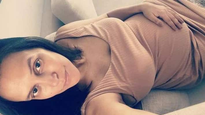 Mom To Be Neha Dhupia Shares No Makeup Pics Mom To Be Neha Dhupia Shares No Makeup Pics