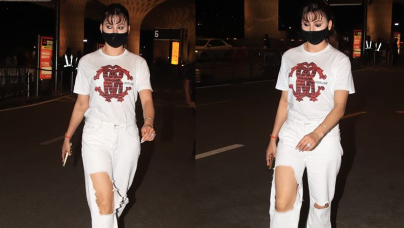 Janhvi Kapoor Urvashi Rautela and other celebrities spotted in different Places