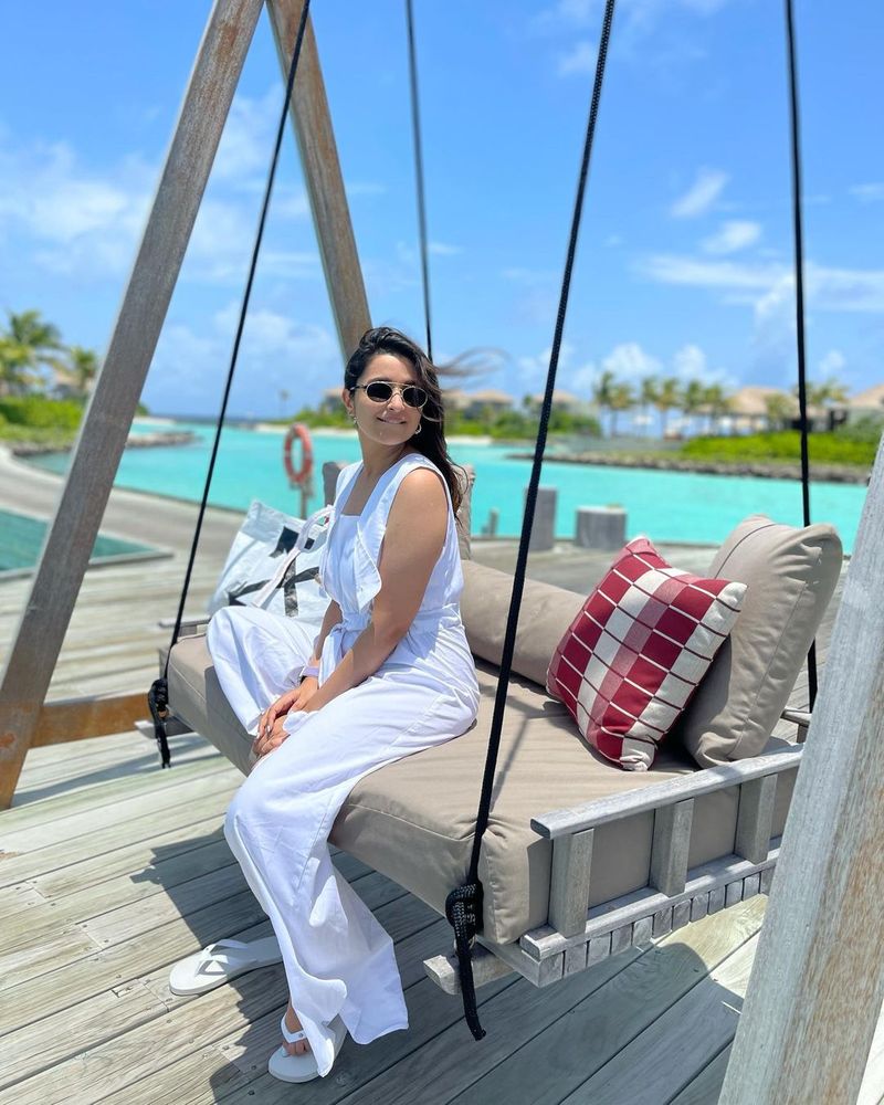 parineeti chopra sizzles in red hot monokini flaunts her sunburn from maldives