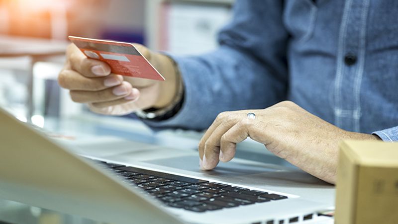 Flipkart Big Billion Days Sale 80 percent off on electronic items including mobile TV see details