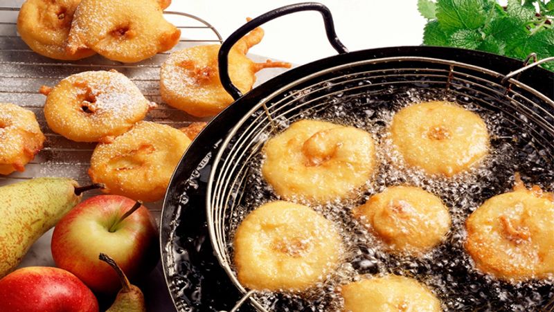 How much time needed to fry food in oil
