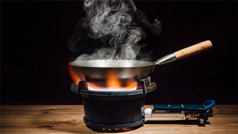 How much time needed to fry food in oil