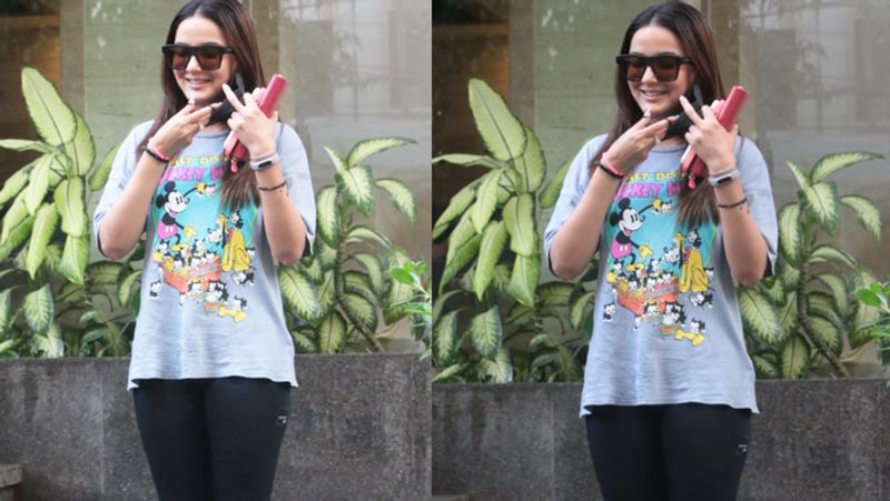 Dharmendra seen outside clinic, sushmita sen spotted posing in red and black dress