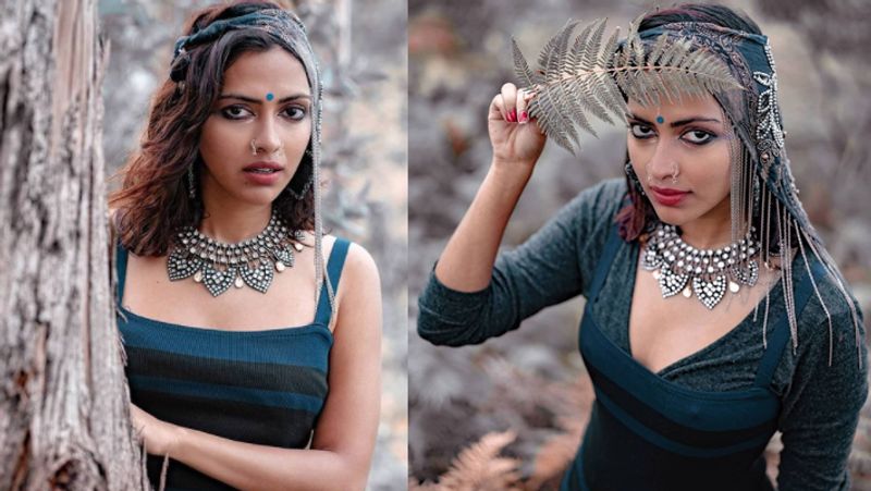 Deepika Padukone Look alike Amala Paul Bikini Photo goes Viral