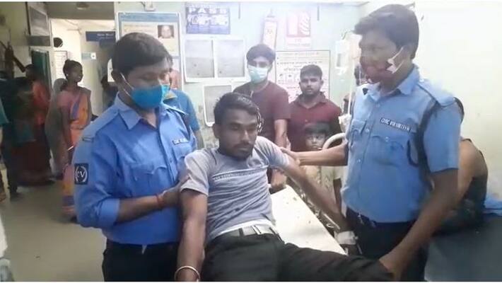 In a horrific accident examinee broke his leg while going to gave the exam of the police bmm In a horrific accident examinee broke his leg while going to gave the exam of the police bmm