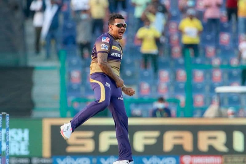 IPL 2021 See the thrill of the match between CSK and KKR in 10 photos