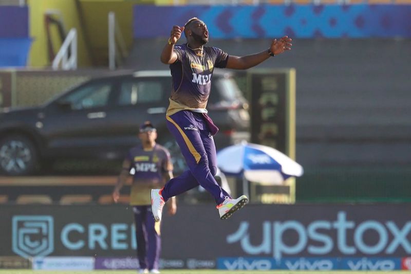 IPL 2021 See the thrill of the match between CSK and KKR in 10 photos