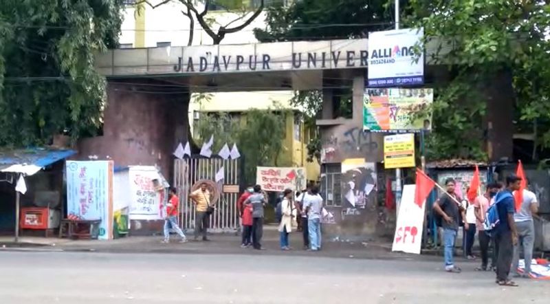 Bharat Bandh did not affect kolkata shops open since morning bmm