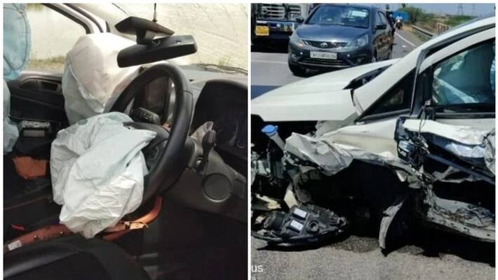 Ford EcoSport Keeps Everyone Safe In This Crash Ford EcoSport Keeps Everyone Safe In This Crash