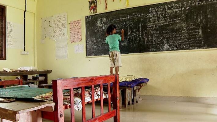 CM Stalin discuss about school re-open for 6 to 8th std students CM Stalin discuss about school re-open for 6 to 8th std students