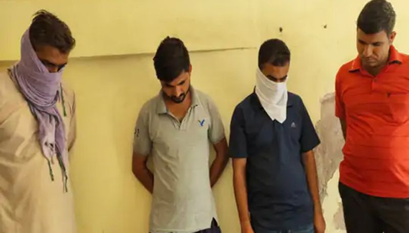 REET Exam 2021 gang involved in cheating with 6 lakh rupees Bluetooth slipper busted