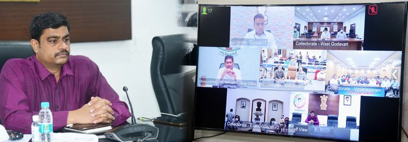 Cyclone Gulab... AP CM YS Jagan Video Conference with District Collectors and officers