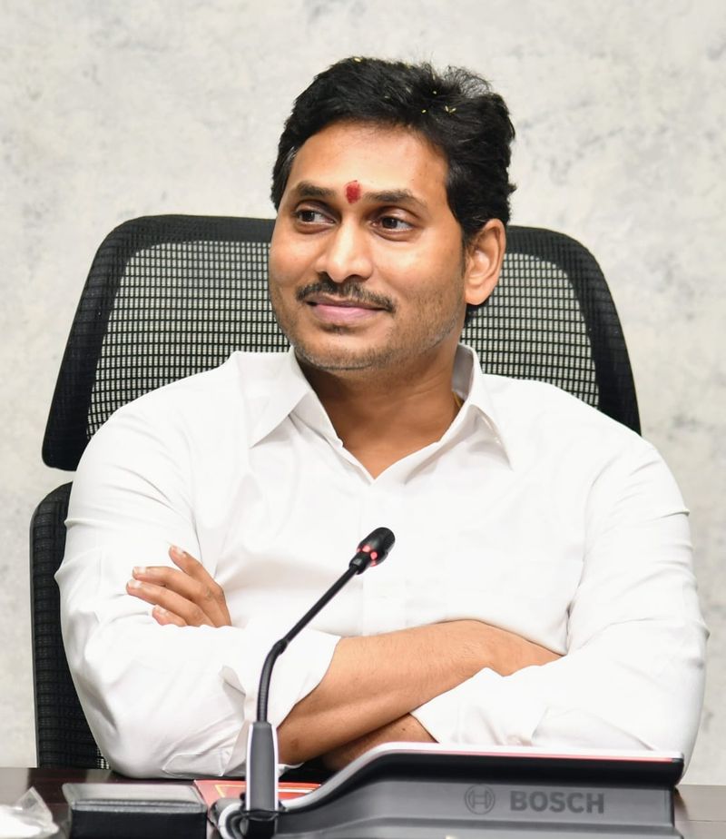 TTD Srisailam vijayawada durga tempe officers meets cm ys jagan