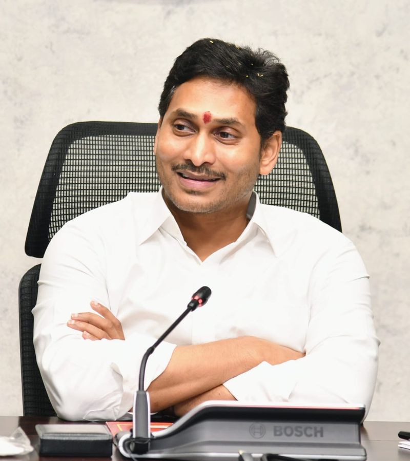 TTD Srisailam vijayawada durga tempe officers meets cm ys jagan