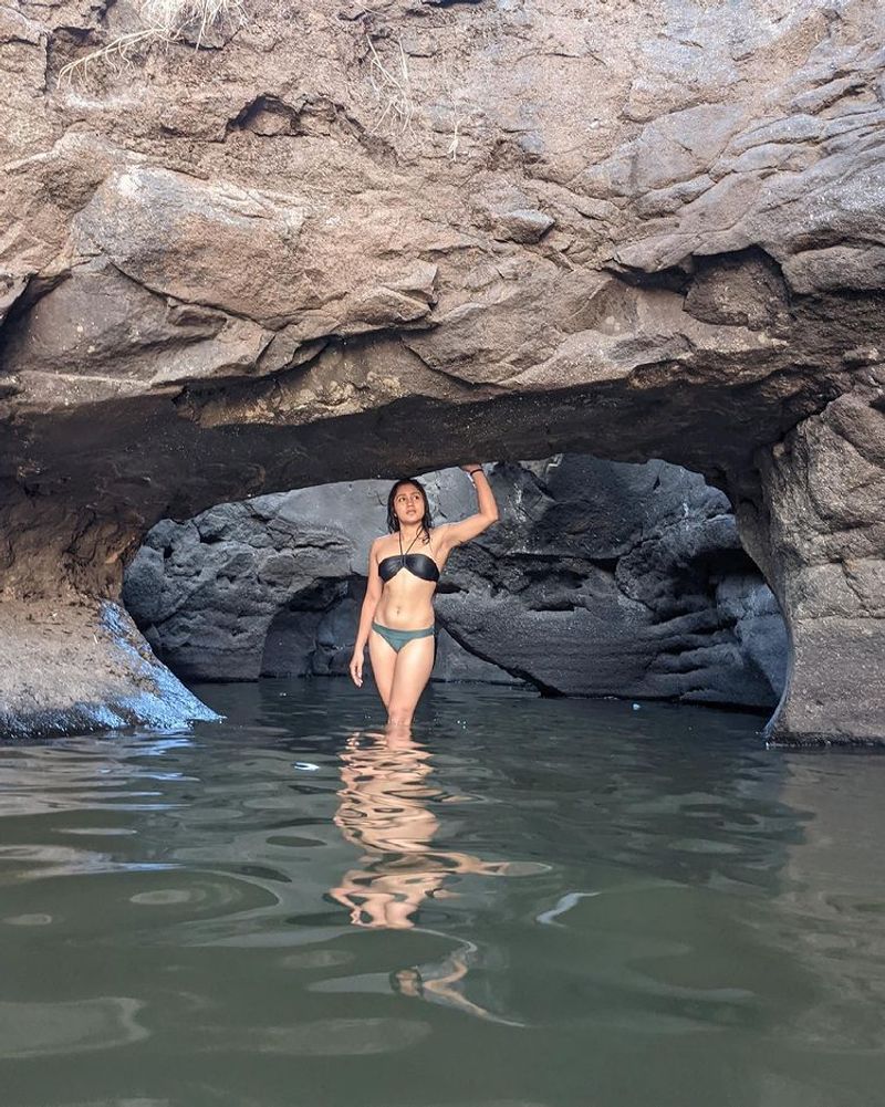 Survivor Aishwarya Krishnan topless poses in a very bold way