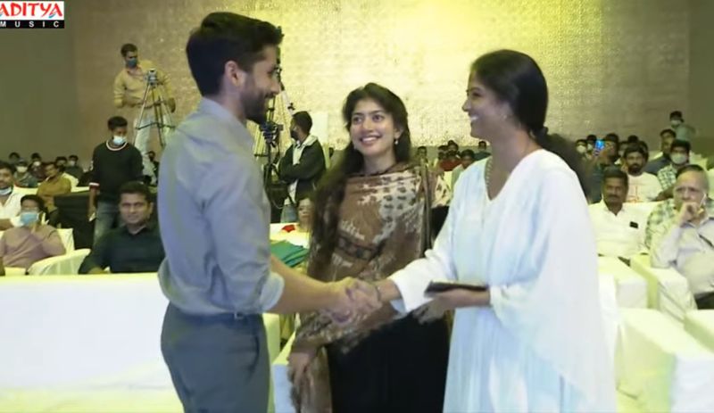 i have seeing hundreds sai pallavi in lovestory said nagarjuna at success meet
