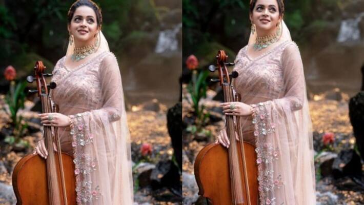 Artist Bhavana share her photo Artist Bhavana share her photo
