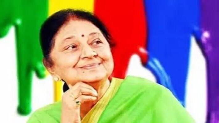 Five Year jail for AIADMK ex-ministerin corruption case.. special court verdict. Five Year jail for AIADMK ex-ministerin corruption case.. special court verdict.