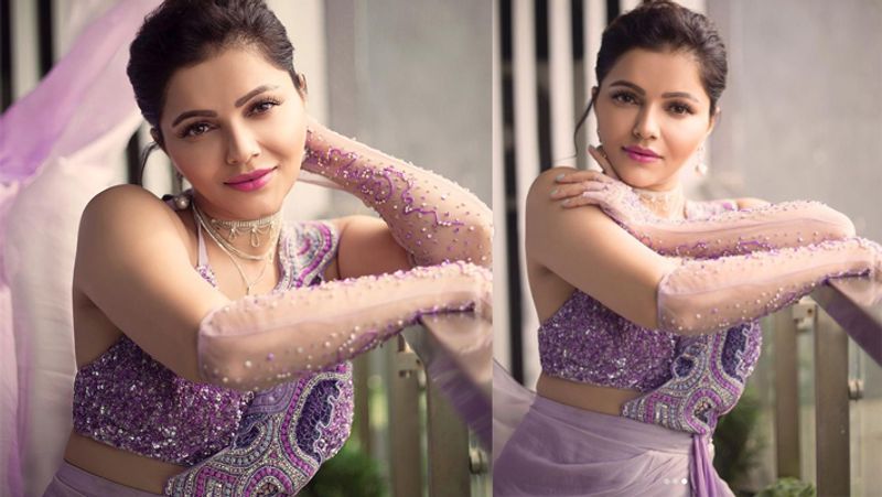 Rubina Dilaik spotted in bikini enjoying at beach