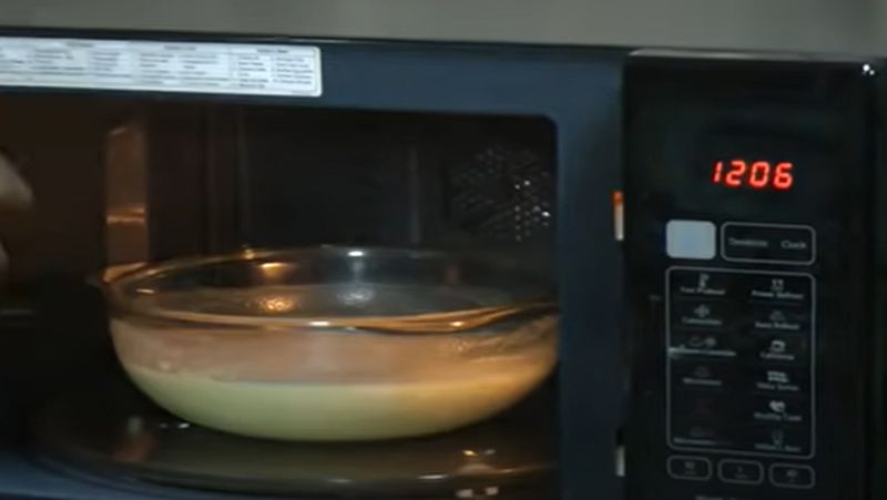 Recipe : try this easy and quick khandvi dish in microwave