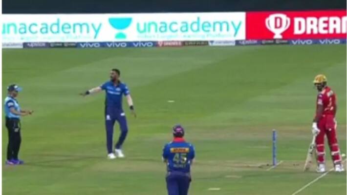 IPL 2021 MI vs PBKS Watch Rohit Sharma and Krunal Pandya Display Sportsmanship IPL 2021 MI vs PBKS Watch Rohit Sharma and Krunal Pandya Display Sportsmanship