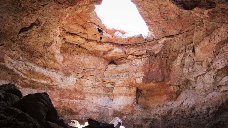 oman cavers expedition at the well of hell in Yemen