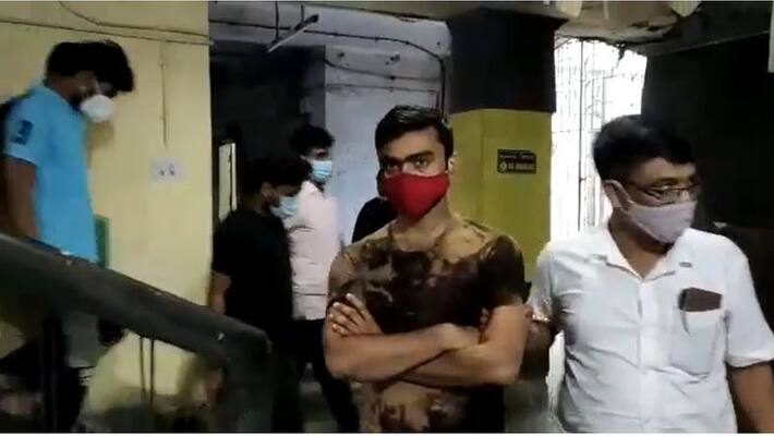 5 arrested for cheated an ias Officer through cyber crime in kolkata bmm 5 arrested for cheated an ias Officer through cyber crime in kolkata bmm