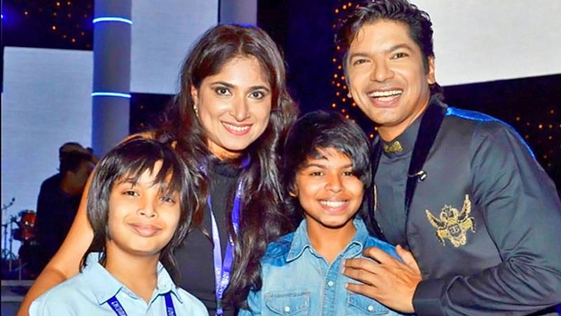 Bollywood Singer Shaan and his wife Radhika love story