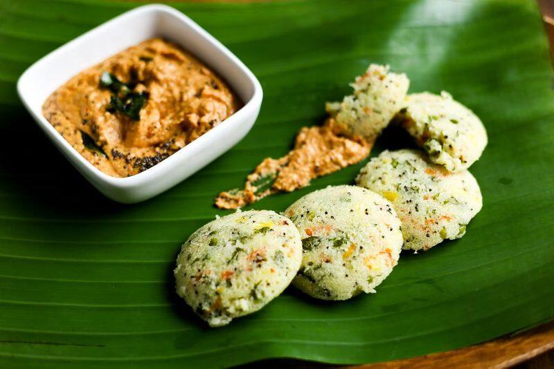 This Sprouts Idli Recipe Can Help You Lose Weight