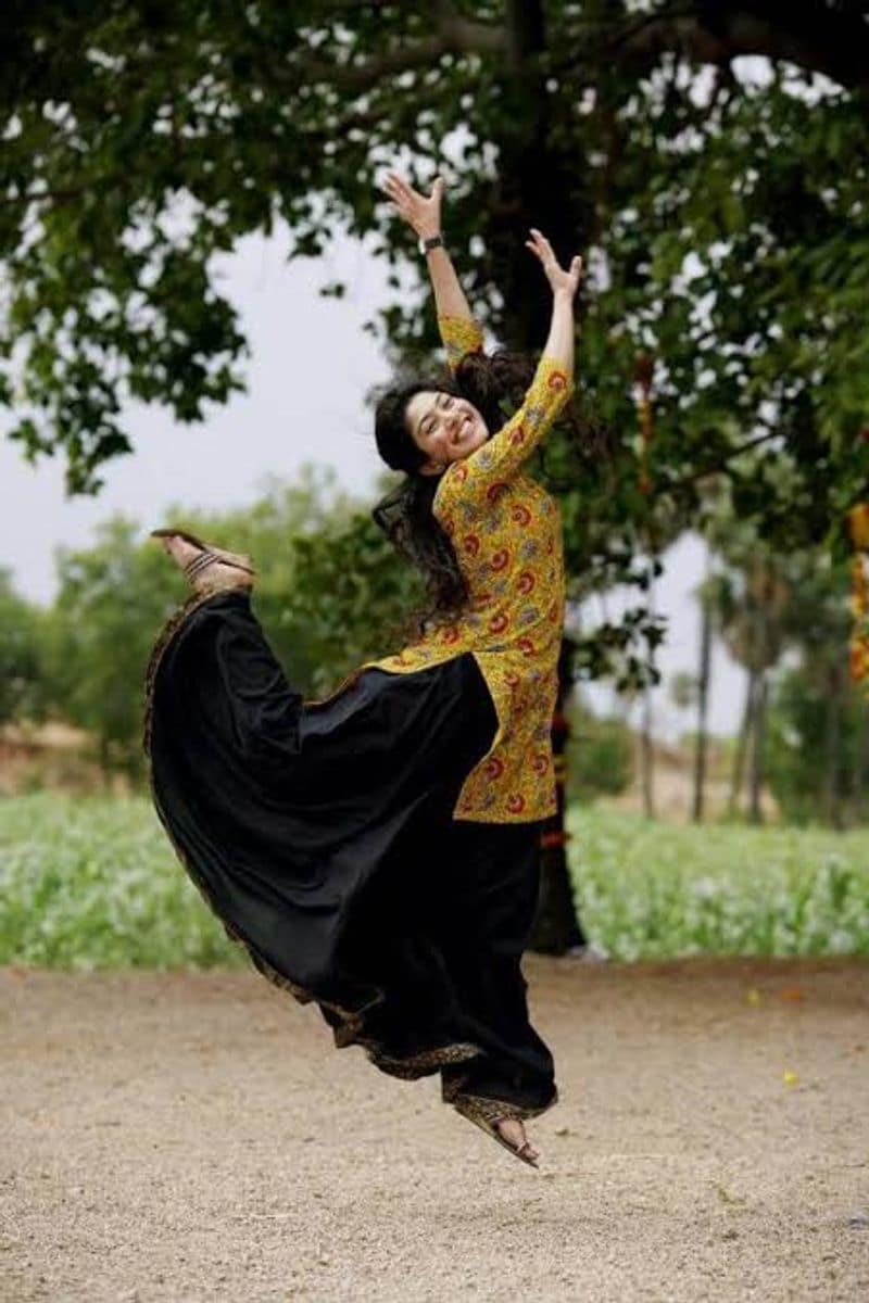 Secret to Sai pallavi's Long hair
