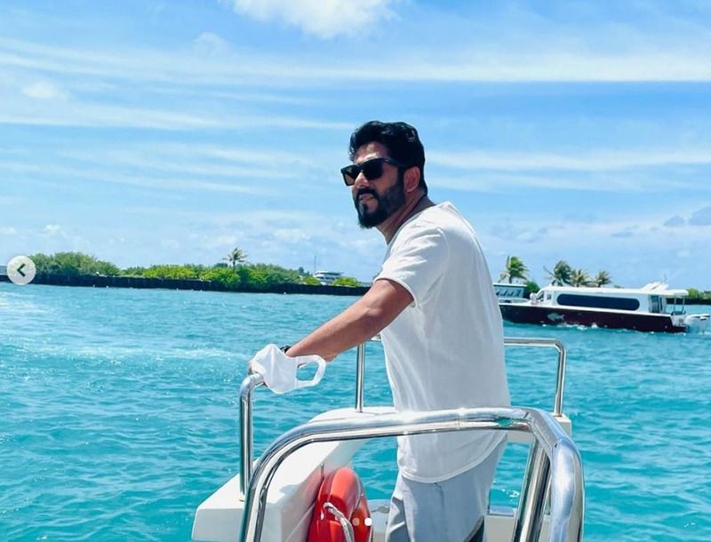 Bengali Actress Subhashree Ganguly wearing Black Bralette In maldives photos goes viral BRD
