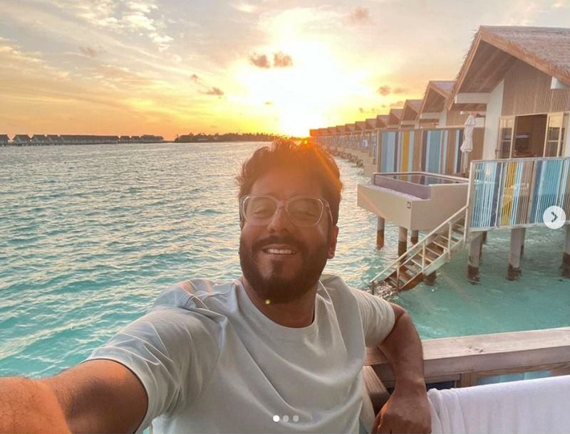 Bengali Actress Subhashree Ganguly wearing Black Bralette In maldives photos goes viral BRD